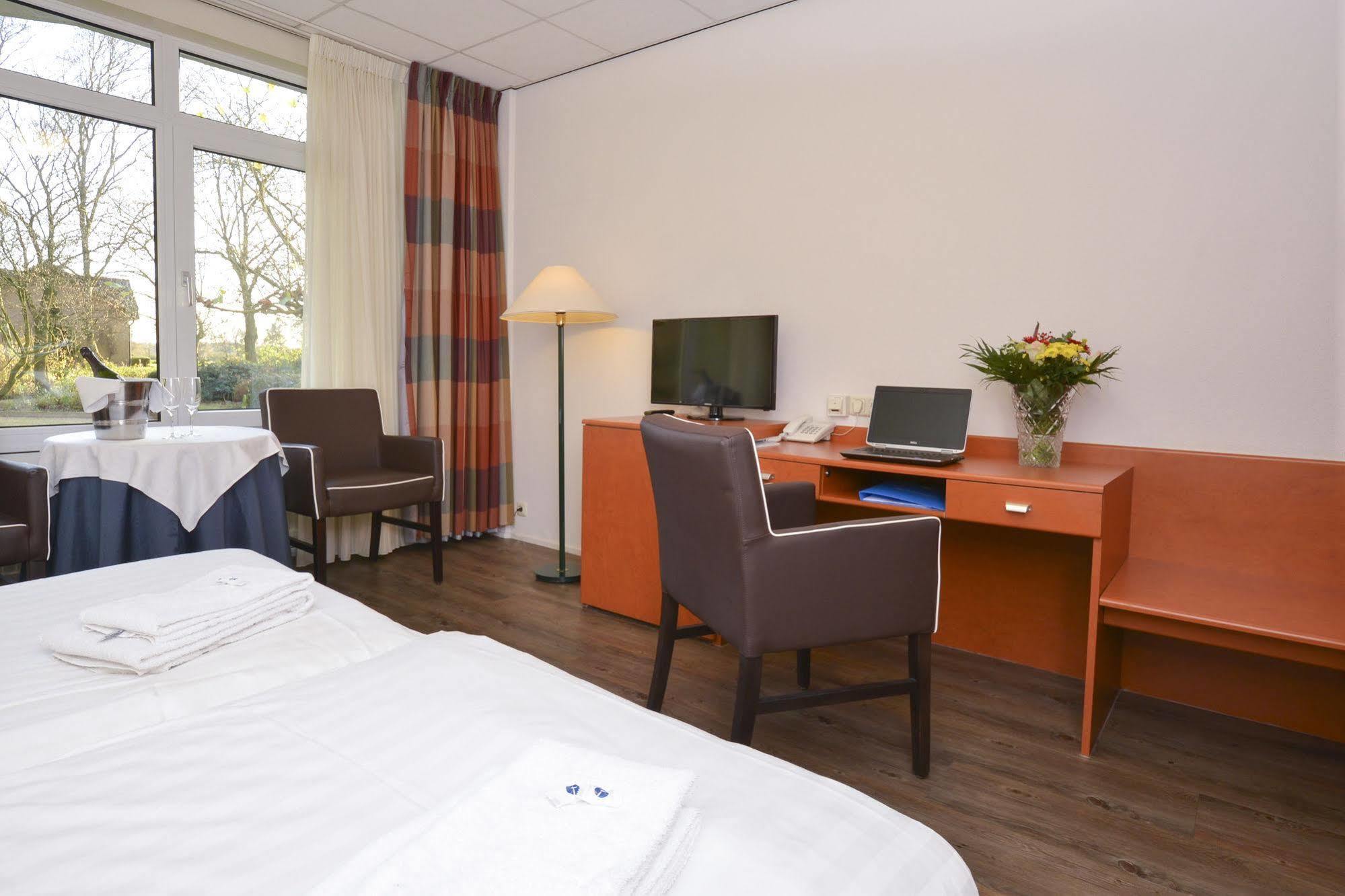 Fletcher Landhotel Bosrijk Roermond Exterior foto